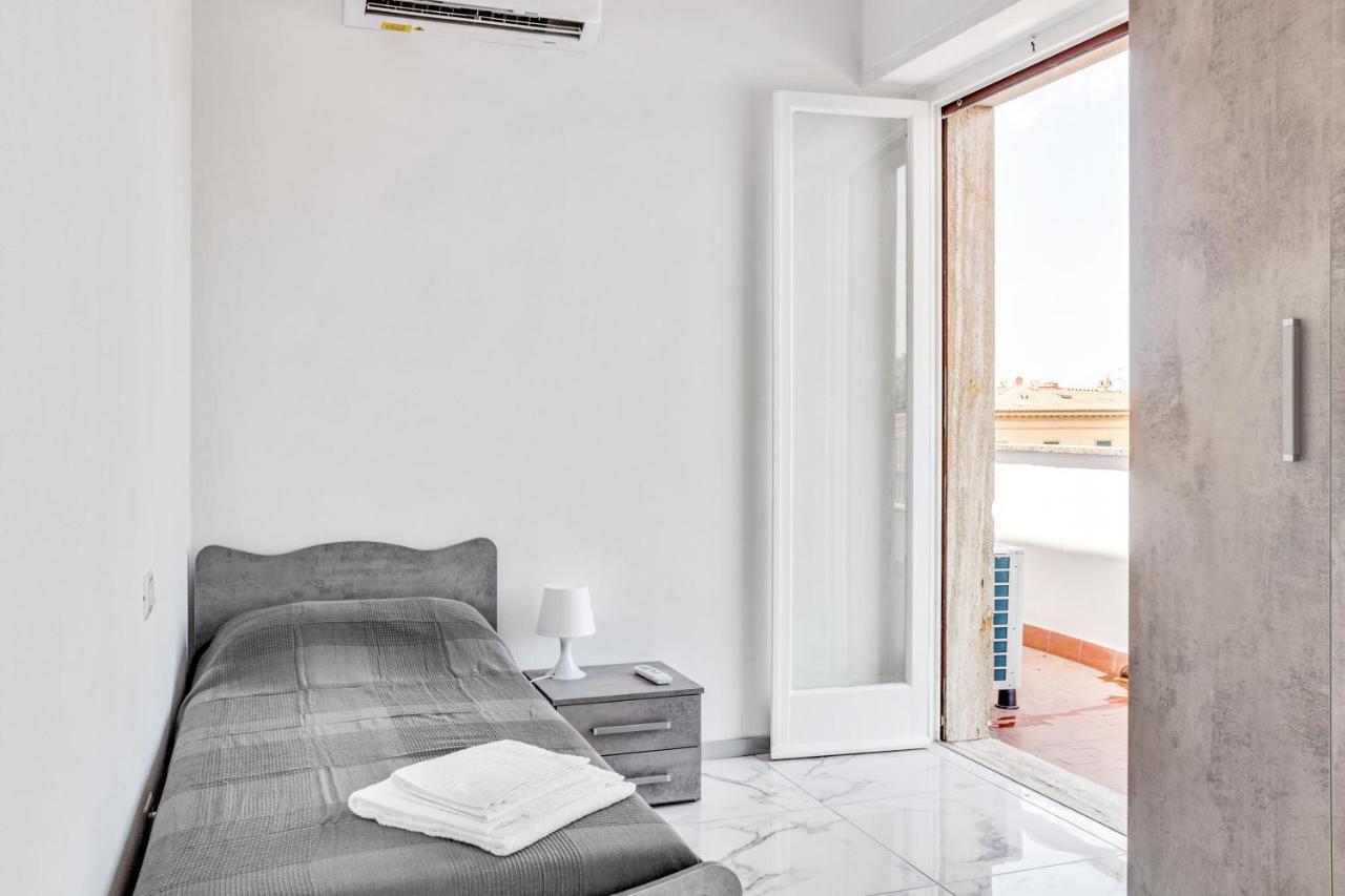 Modern Attics With Balconies And Panoramic View Apartment Pisa Luaran gambar