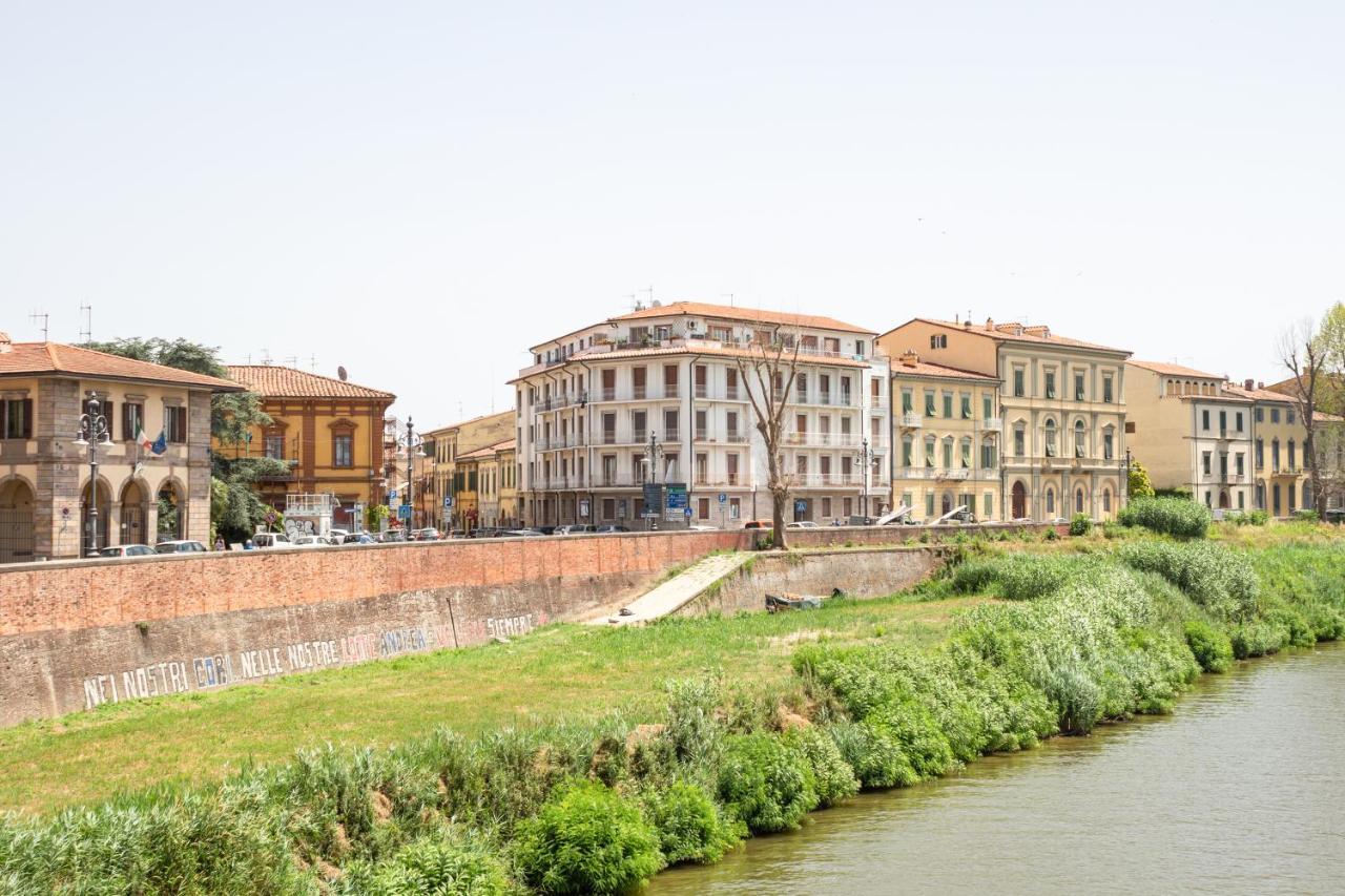 Modern Attics With Balconies And Panoramic View Apartment Pisa Luaran gambar